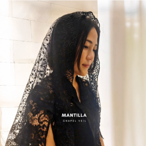 Mantilla Triangle - Black